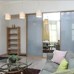 Spacious Studio Apartment In The Heart Of Old Town