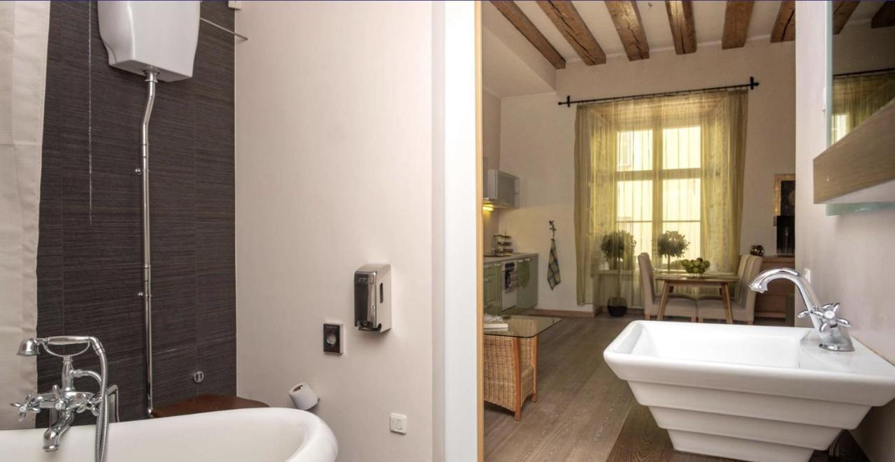 Spacious In The Heart Of Old Town